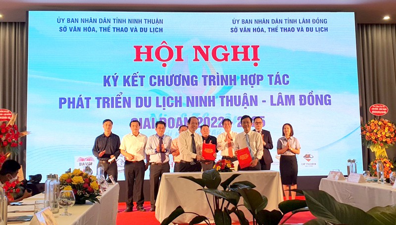 Hội nghị ký kết Chương trình hợp tác phát triển du lịch Ninh Thuận-Lâm Đồng giai đoạn 2022-2025
