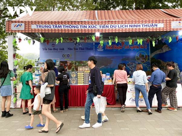 Hàng nghìn tour kích cầu, khuyến mãi tại Lễ hội Du lịch Hà Nội 2023