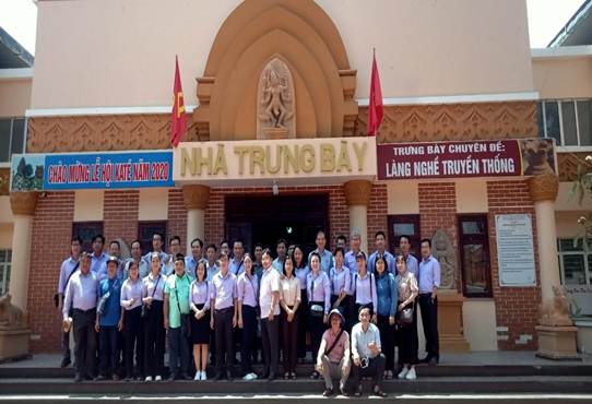 STUDENTS OF HO CHI MINH NATIONAL POLICY ACADEMY AREA II NINH THUAN CULTURE AND TOURISM RESEARCH