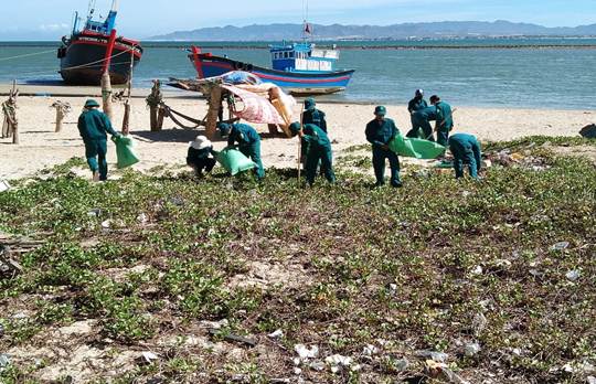 Ninh Thuận: Toàn dân chung tay ý thức bảo vệ môi trường biển xanh sạch đẹp