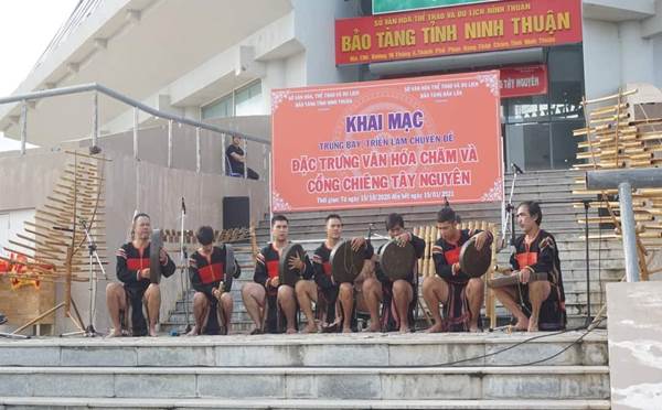 Ninh Thuận: Tổ chức lễ khai mạc trưng bày chuyên đề “Đặc trưng văn hóa Chăm và Cồng chiêng Tây Nguyên”